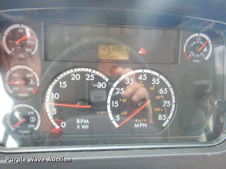 image for item DP4228 2010 Freightliner C2 Thomas Built  school bus