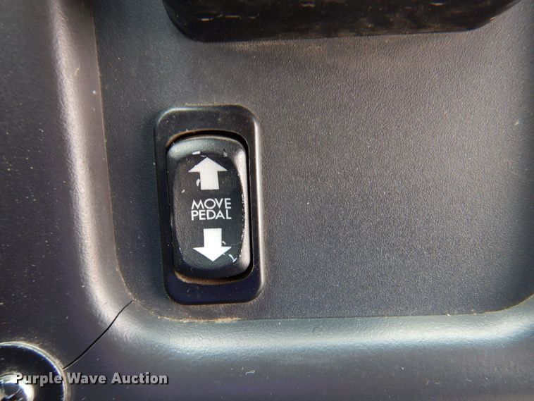 image for item DP4228 2010 Freightliner C2 Thomas Built  school bus