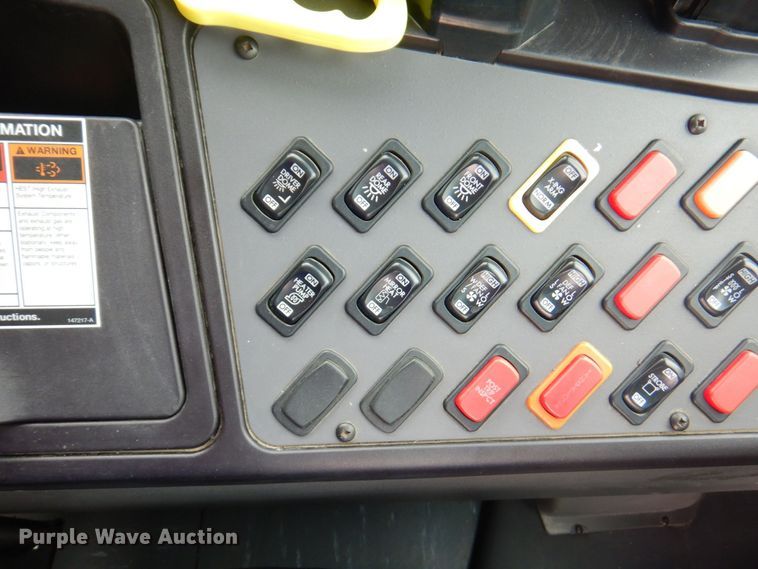 image for item DP4228 2010 Freightliner C2 Thomas Built  school bus