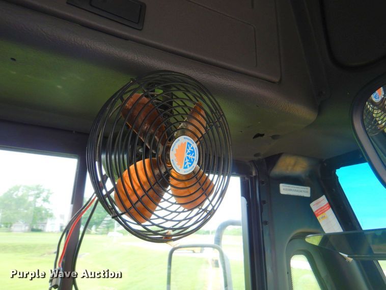 image for item DP4228 2010 Freightliner C2 Thomas Built  school bus