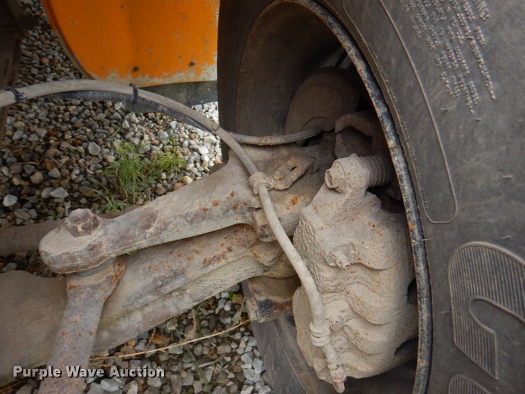 image for item DP4228 2010 Freightliner C2 Thomas Built  school bus