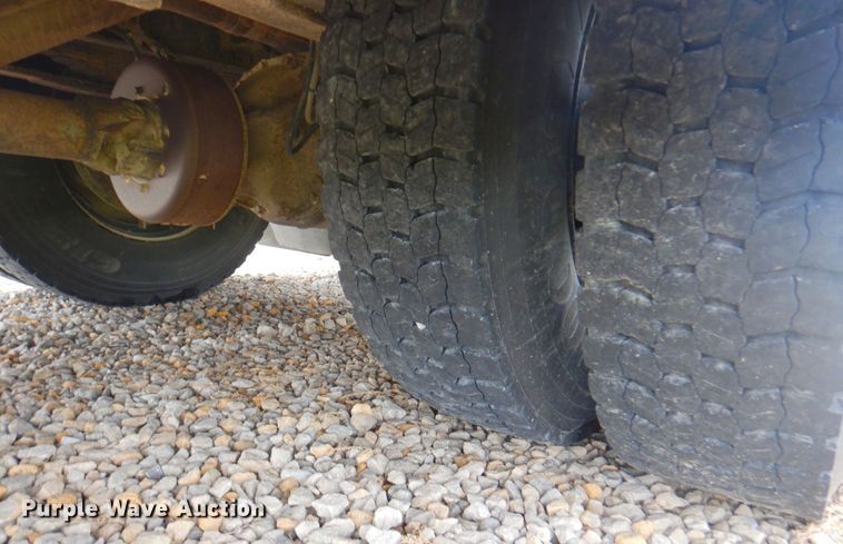 image for item DP4228 2010 Freightliner C2 Thomas Built  school bus