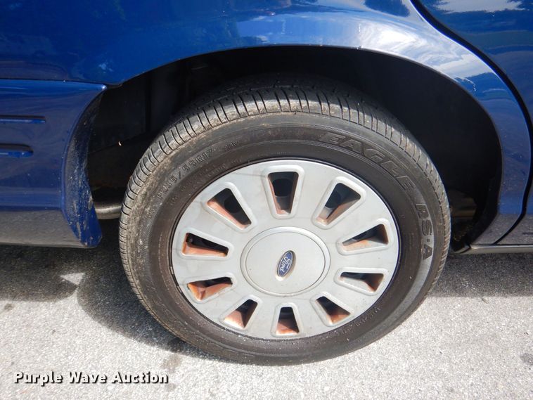 image for item DP4251 2010 Ford Crown Victoria Police Interceptor