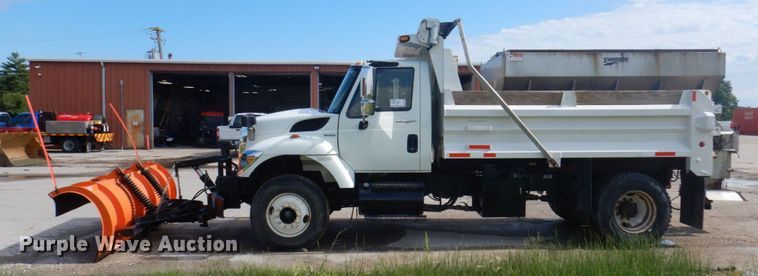 image for item DP5574 2008 International WorkStar 7400SFA  dump truck