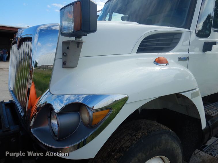 image for item DP5574 2008 International WorkStar 7400SFA  dump truck