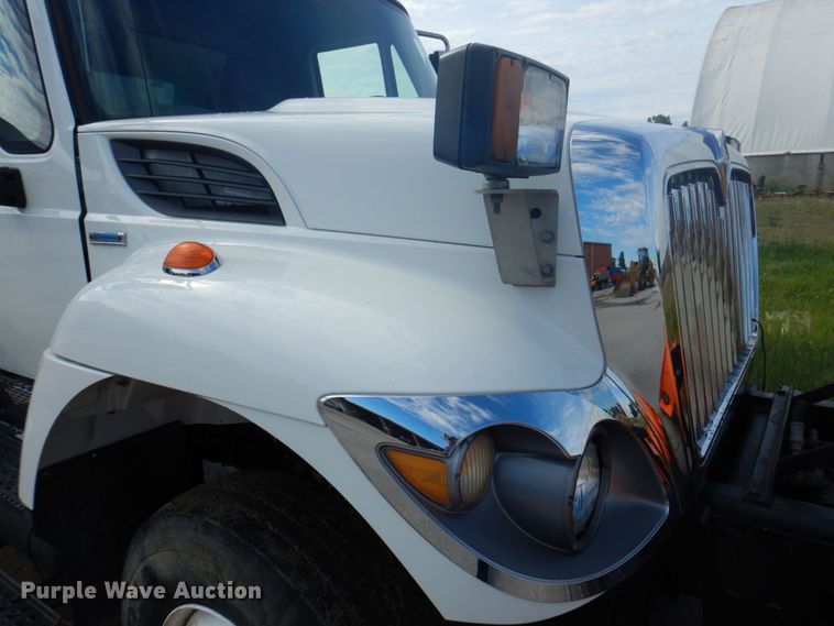 image for item DP5574 2008 International WorkStar 7400SFA  dump truck