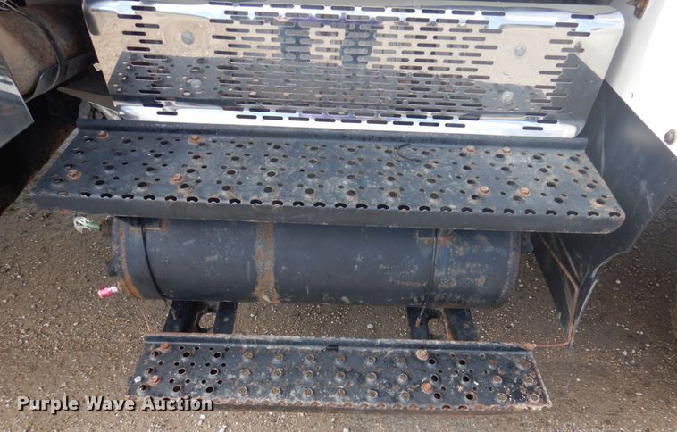 image for item DP5574 2008 International WorkStar 7400SFA  dump truck