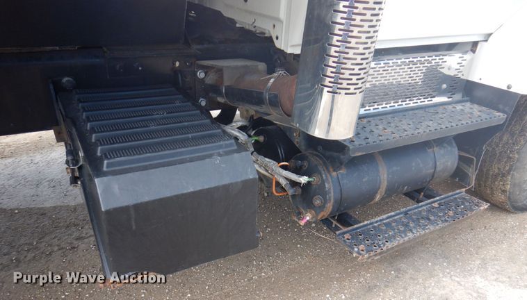 image for item DP5574 2008 International WorkStar 7400SFA  dump truck