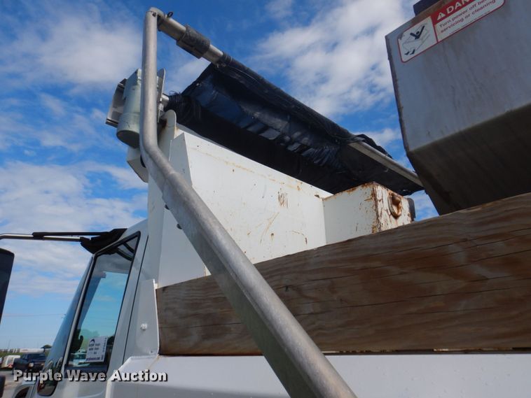 image for item DP5574 2008 International WorkStar 7400SFA  dump truck
