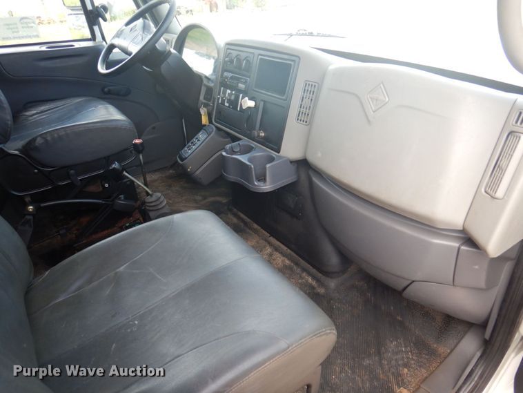 image for item DP5574 2008 International WorkStar 7400SFA  dump truck