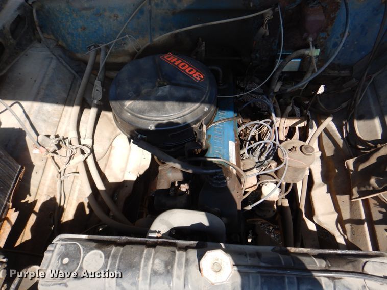 image for item DS8007 1976 Ford F600  dump flatbed truck