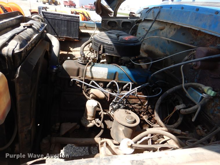 image for item DS8007 1976 Ford F600  dump flatbed truck