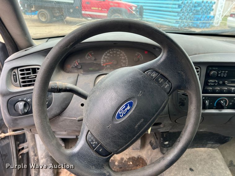 image for item DS8267 2003 Ford F150  pickup truck