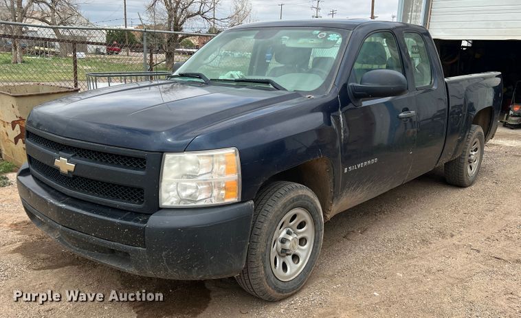 image for item DS8270 2008 Chevrolet Silverado 1500  Ext. Cab pickup truck