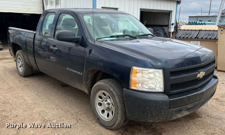 image for item DS8270 2008 Chevrolet Silverado 1500  Ext. Cab pickup truck