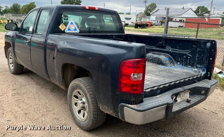 image for item DS8270 2008 Chevrolet Silverado 1500  Ext. Cab pickup truck