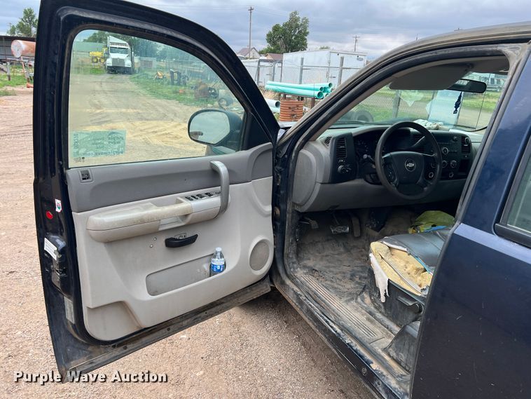 image for item DS8270 2008 Chevrolet Silverado 1500  Ext. Cab pickup truck