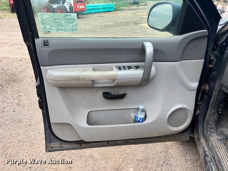 image for item DS8270 2008 Chevrolet Silverado 1500  Ext. Cab pickup truck