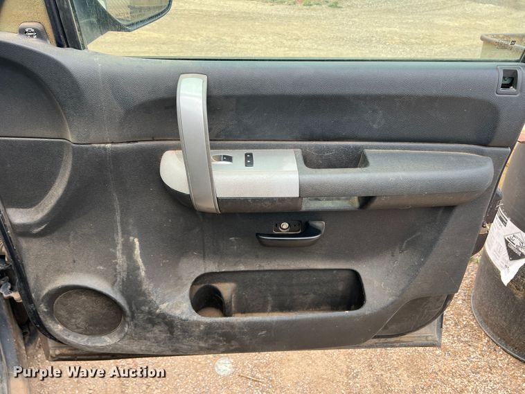 image for item DS8270 2008 Chevrolet Silverado 1500  Ext. Cab pickup truck