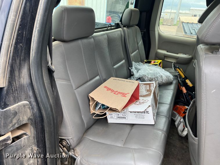 image for item DS8270 2008 Chevrolet Silverado 1500  Ext. Cab pickup truck