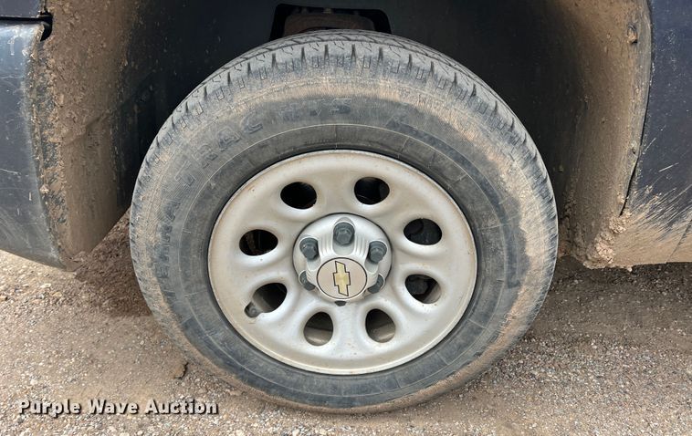 image for item DS8270 2008 Chevrolet Silverado 1500  Ext. Cab pickup truck