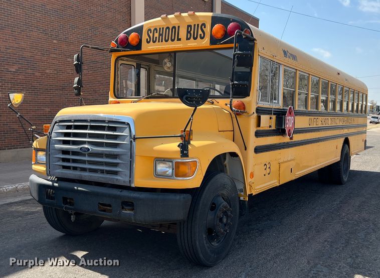 image for item IG9434 1998 Ford B800  school bus