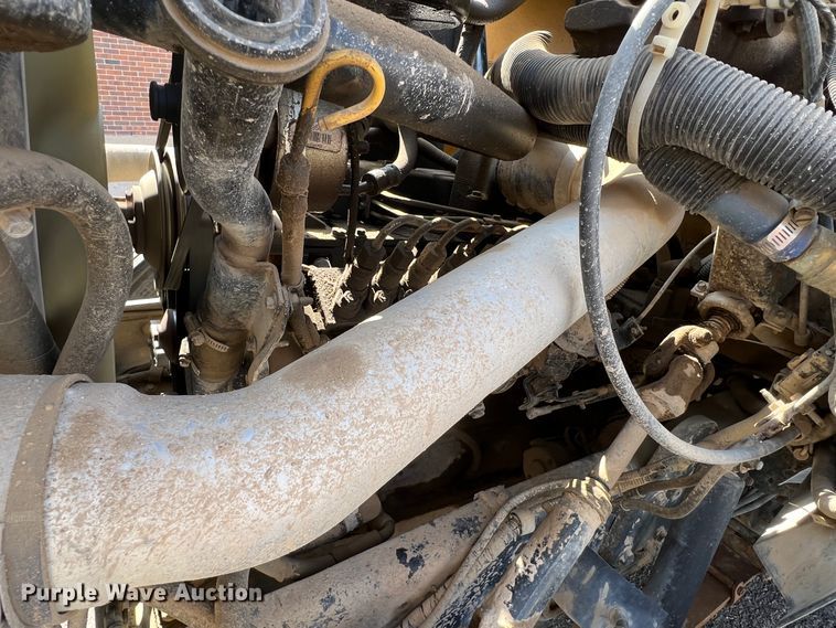 image for item IG9434 1998 Ford B800  school bus