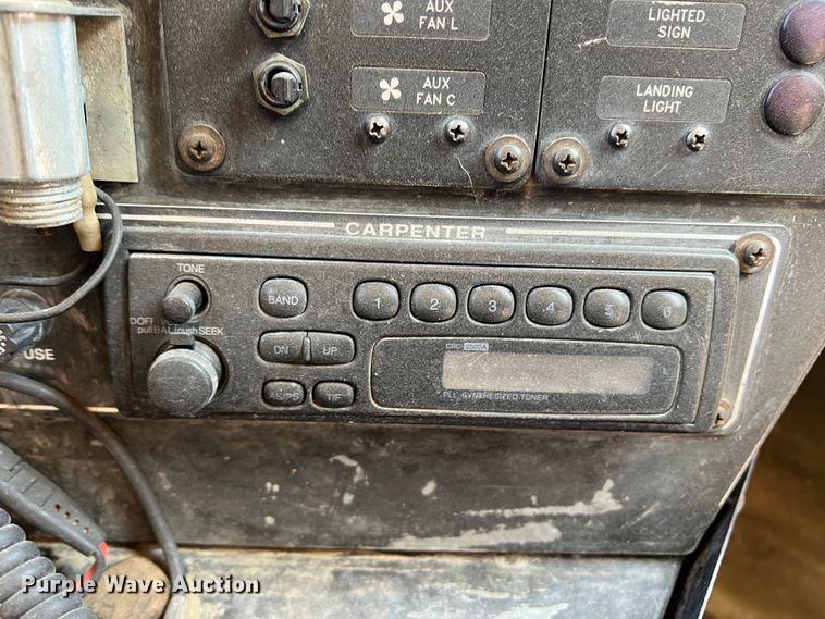 image for item IG9434 1998 Ford B800  school bus