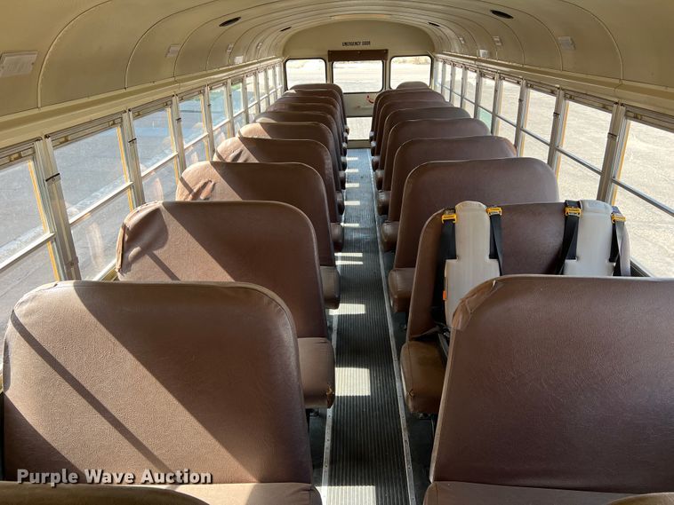 image for item IG9434 1998 Ford B800  school bus