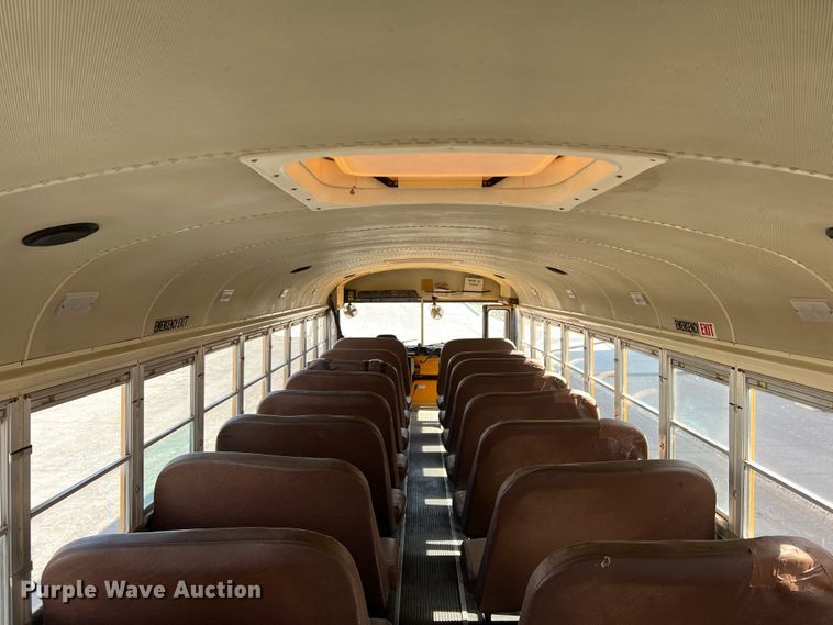 image for item IG9434 1998 Ford B800  school bus