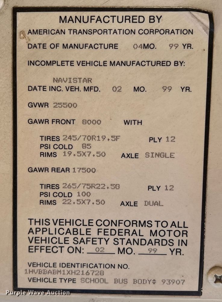 image for item IG9435 1999 International 3800  school bus