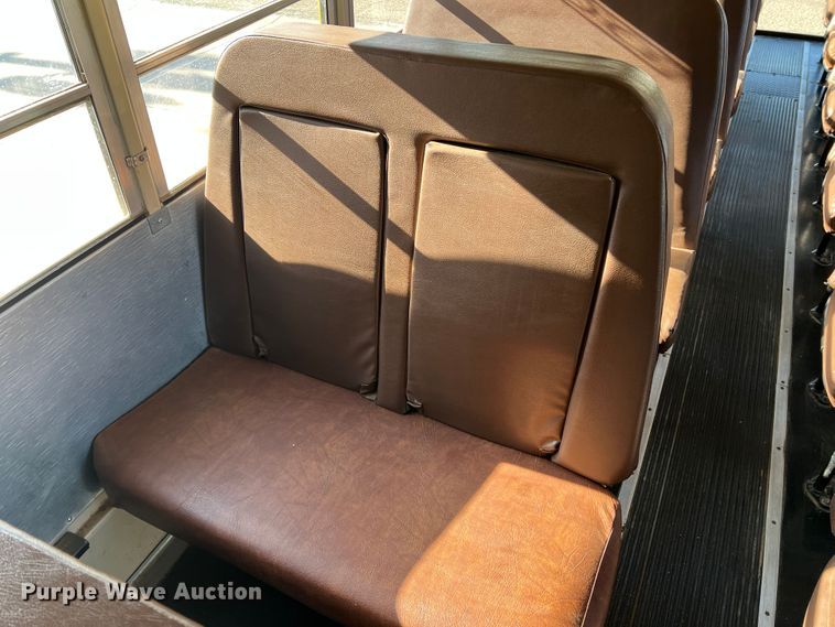 image for item IG9488 2005 Freightliner FS65 Thomas Built  school bus