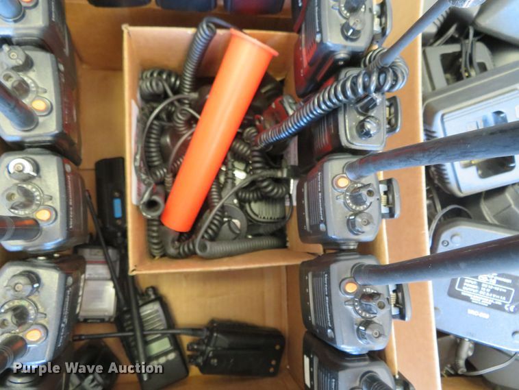 image for item JC9297 (22) 16-channel radios