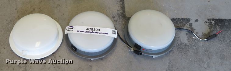 image for item JC9300 (3) 12V lights