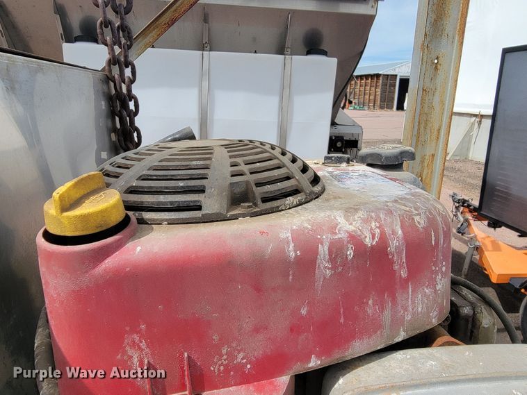 image for item JG9854 2006 Buyers  spreader