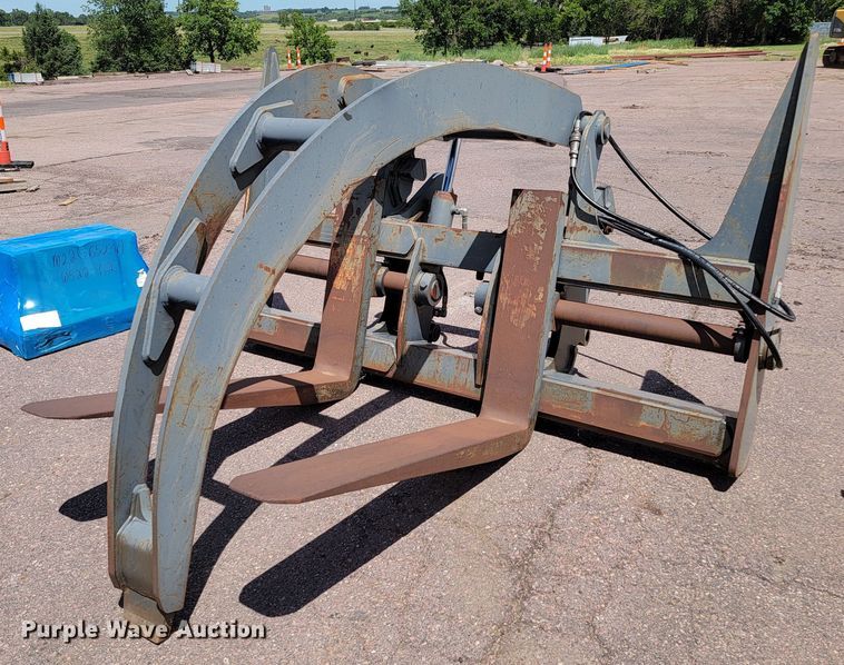 image for item JG9859 2004 JRB 724J  grapple forks