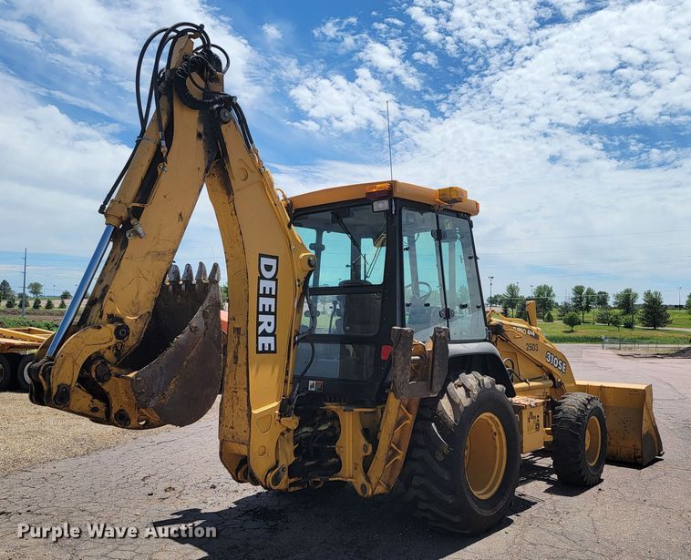 image for item JG9860 2000 John Deere 310SE  backhoe