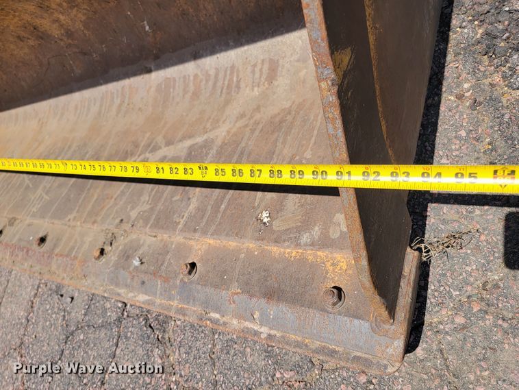 image for item JG9860 2000 John Deere 310SE  backhoe