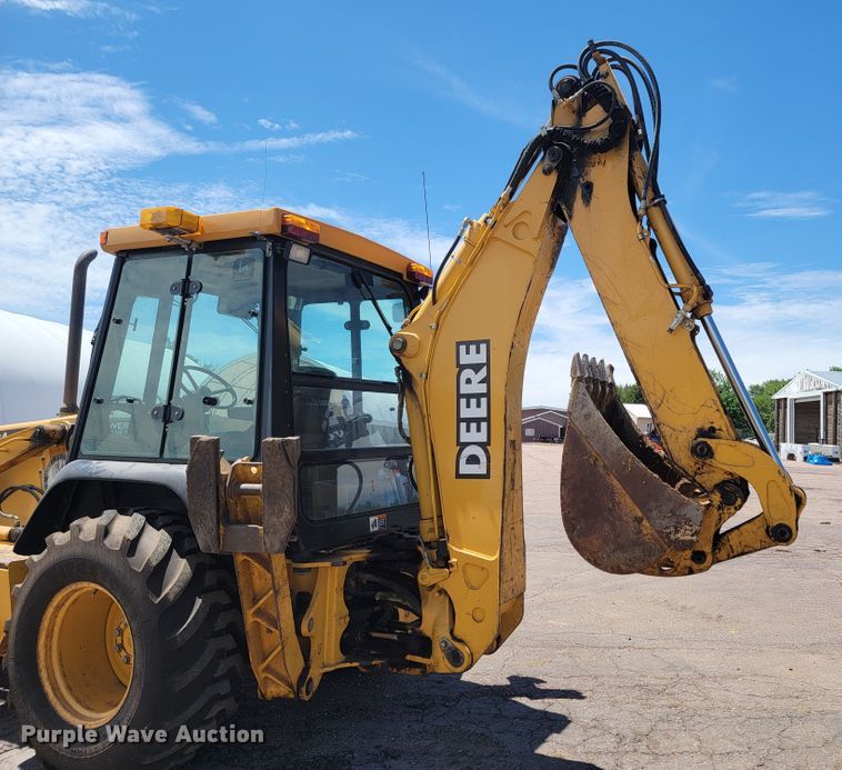 image for item JG9860 2000 John Deere 310SE  backhoe