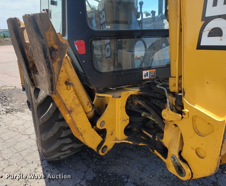 image for item JG9860 2000 John Deere 310SE  backhoe