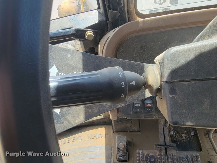 image for item JG9860 2000 John Deere 310SE  backhoe