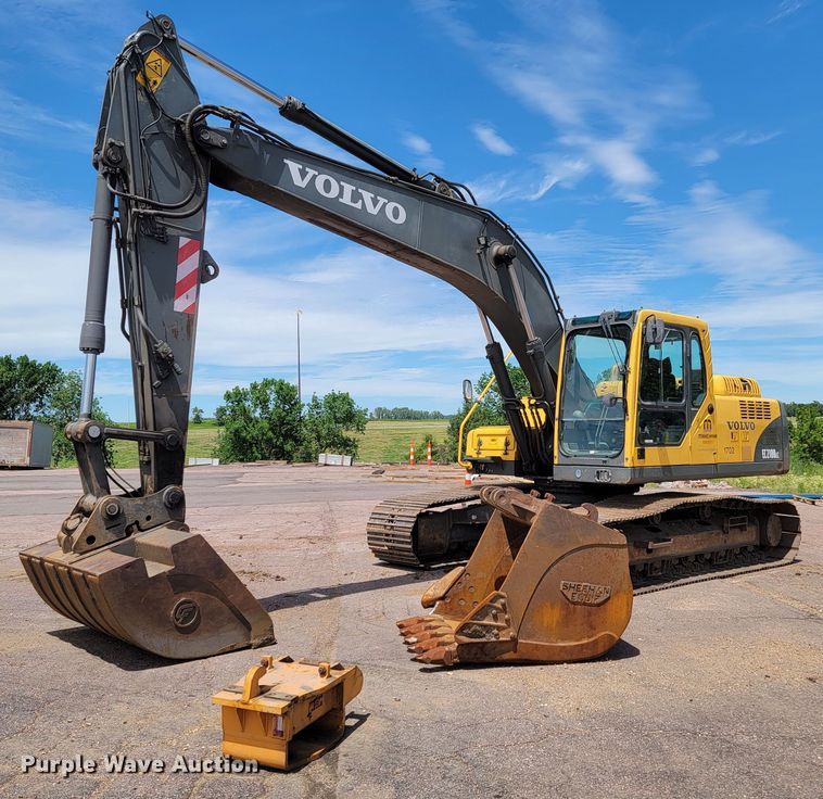 image for item JG9861 2005 Volvo EC210BLC  excavator