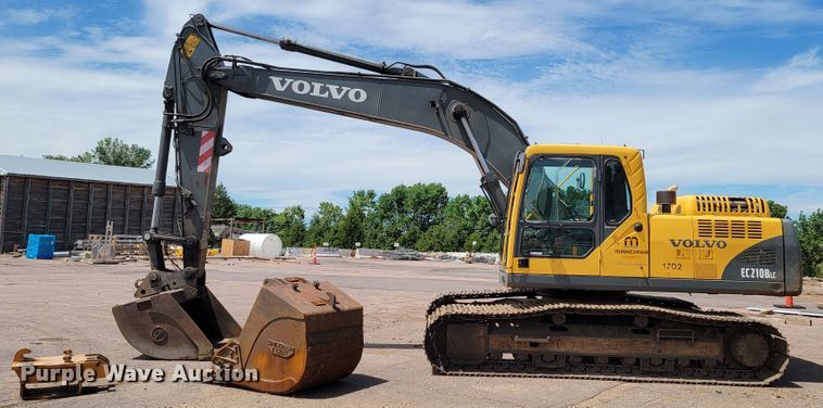 image for item JG9861 2005 Volvo EC210BLC  excavator