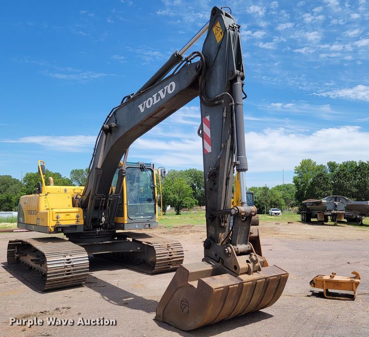 image for item JG9861 2005 Volvo EC210BLC  excavator