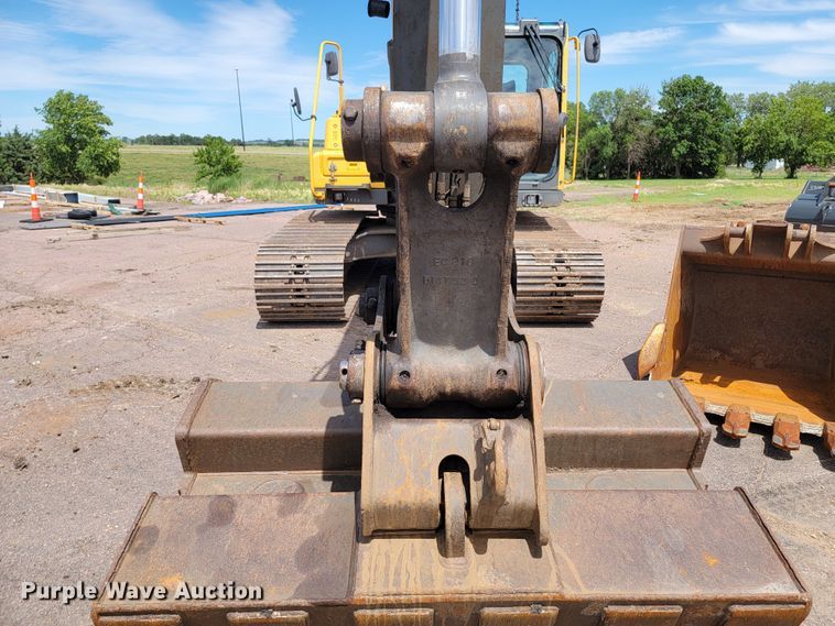 image for item JG9861 2005 Volvo EC210BLC  excavator