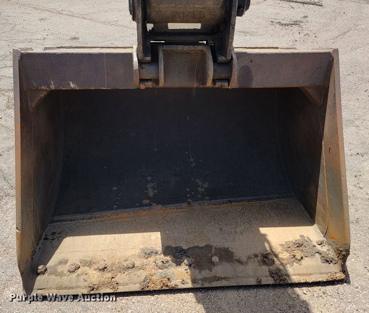 image for item JG9861 2005 Volvo EC210BLC  excavator