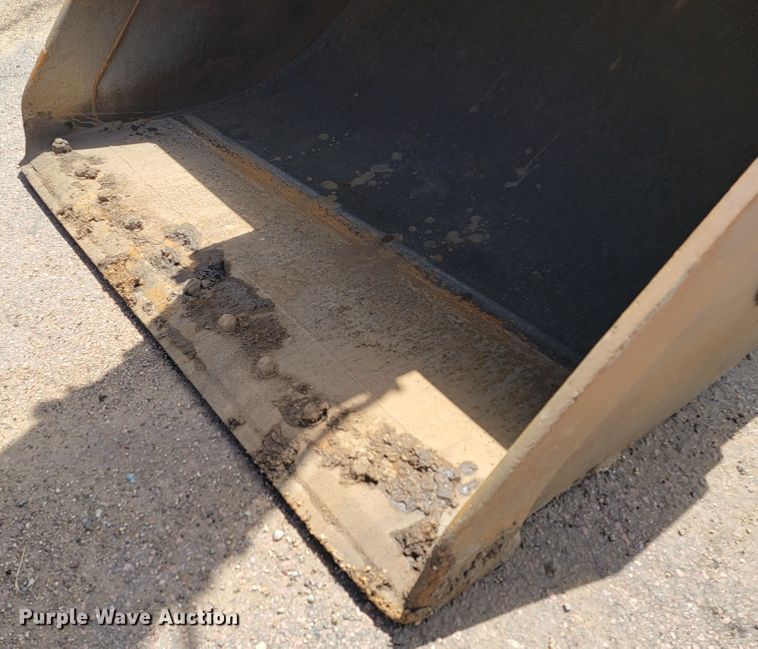 image for item JG9861 2005 Volvo EC210BLC  excavator