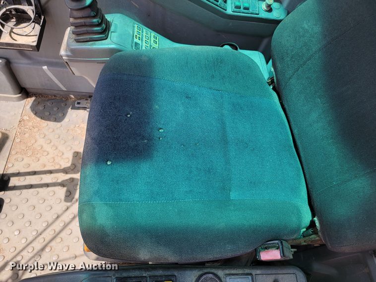 image for item JG9861 2005 Volvo EC210BLC  excavator