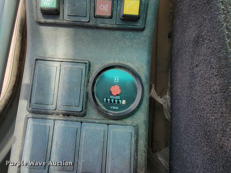 image for item JG9861 2005 Volvo EC210BLC  excavator