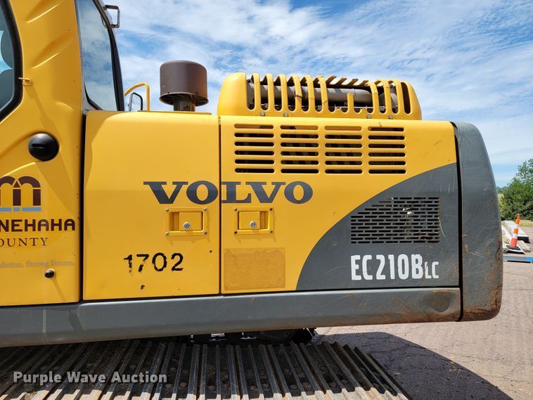 image for item JG9861 2005 Volvo EC210BLC  excavator